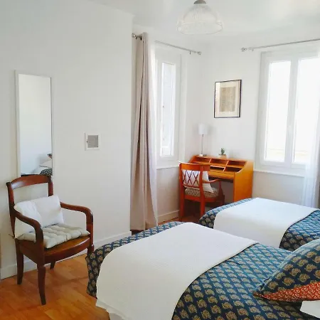 La Maison De Thuy - En Auvergne *