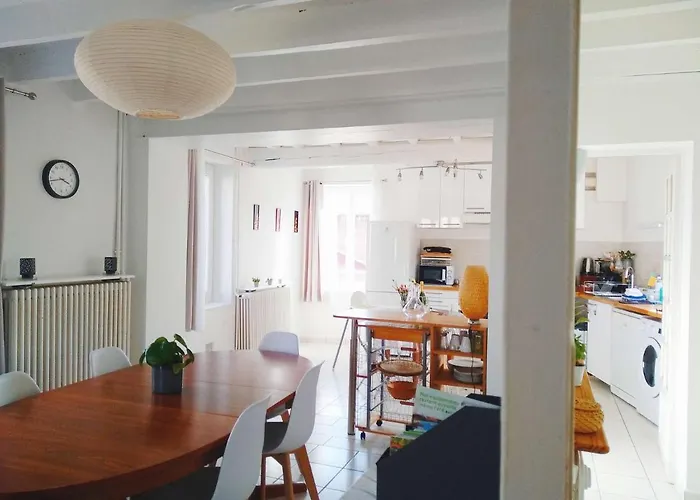 La Maison De Thuy - En Auvergne *